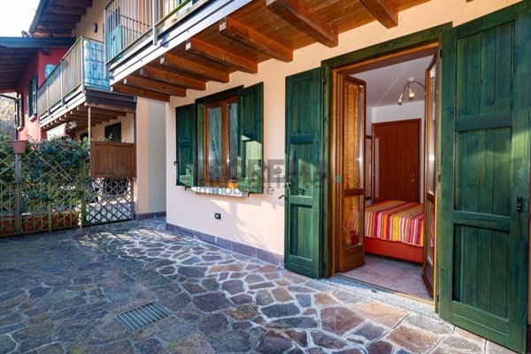 appartamento in vendita a Cerete in zona Novezio