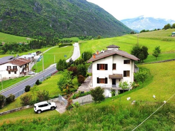 casa indipendente in vendita a Cerete