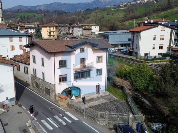 casa indipendente in vendita a Cerete