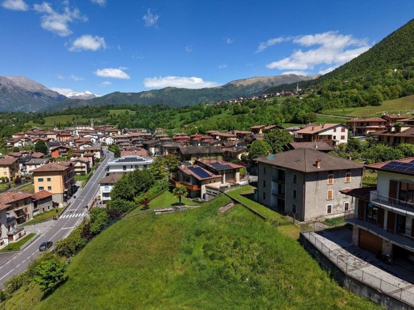terreno edificabile in vendita a Cerete in zona Novezio