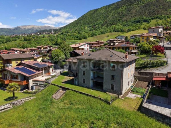 casa indipendente in vendita a Cerete in zona Novezio