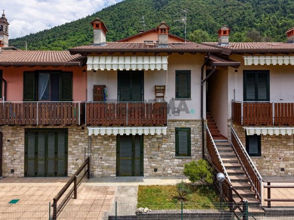 appartamento in vendita a Cerete in zona Novezio