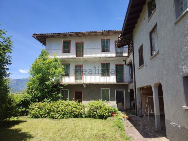 casa indipendente in vendita a Cerete in zona Novezio