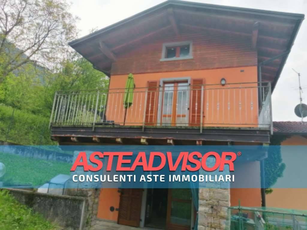 casa indipendente in vendita a Cerete in zona Novezio
