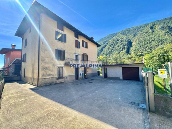 casa indipendente in vendita a Cerete in zona Novezio