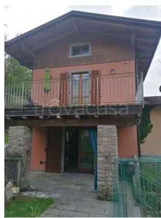 appartamento in vendita a Cerete in zona Novezio