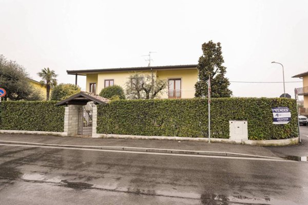 casa indipendente in vendita a Chignolo d'Isola