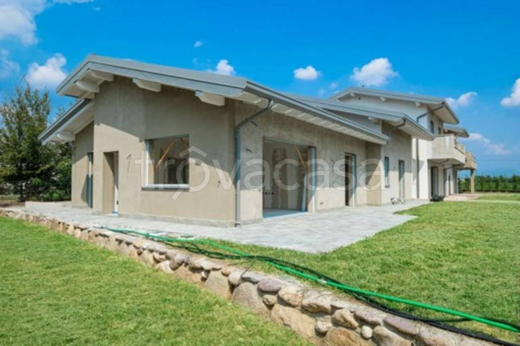 casa indipendente in vendita a Chignolo d'Isola