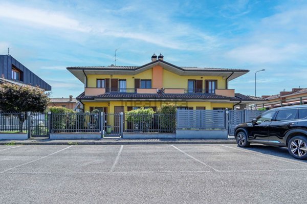 appartamento in vendita a Chignolo d'Isola