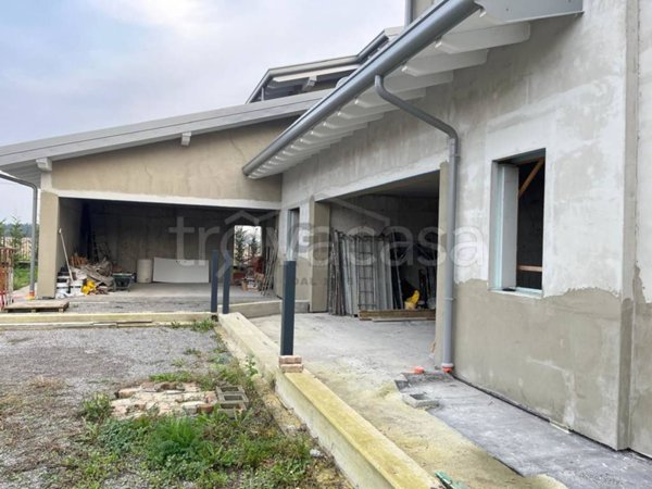 casa indipendente in vendita a Chignolo d'Isola