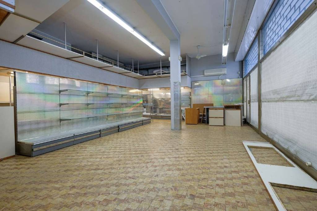 negozio in vendita a Chignolo d'Isola