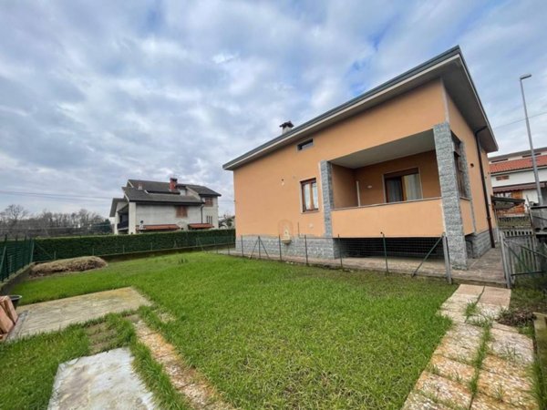 casa indipendente in vendita a Chignolo d'Isola