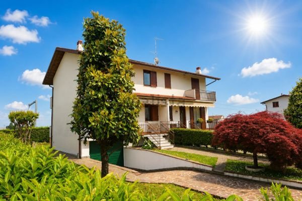 casa indipendente in vendita a Chignolo d'Isola