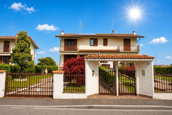 casa indipendente in vendita a Chignolo d'Isola