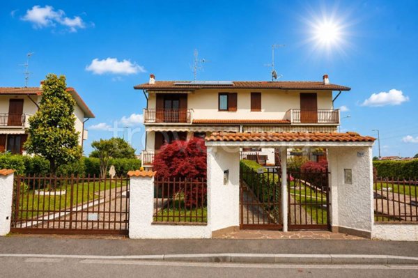 casa indipendente in vendita a Chignolo d'Isola