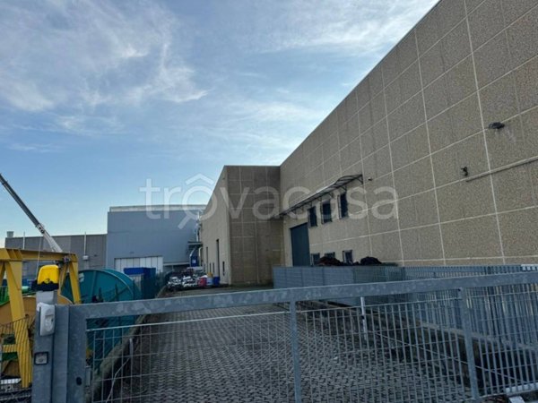 locale commerciale in vendita a Chiuduno