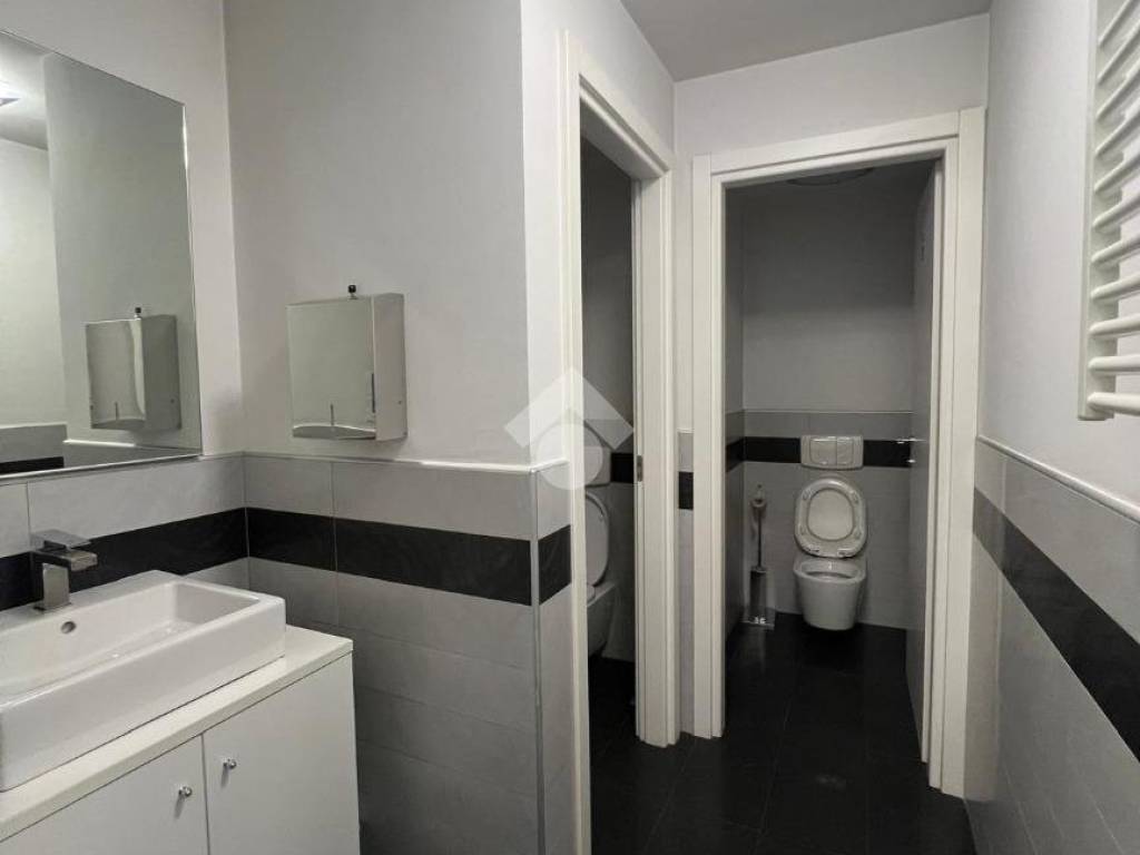 locale commerciale in vendita a Chiuduno