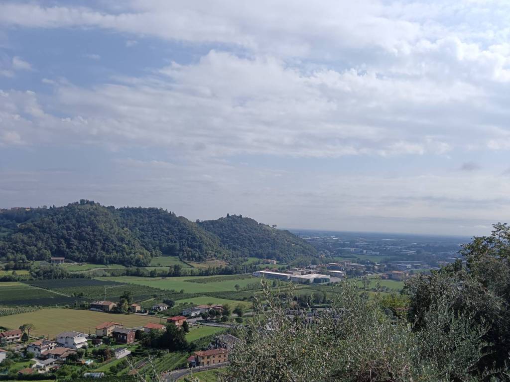 casa indipendente in vendita a Chiuduno in zona Valle del Fico