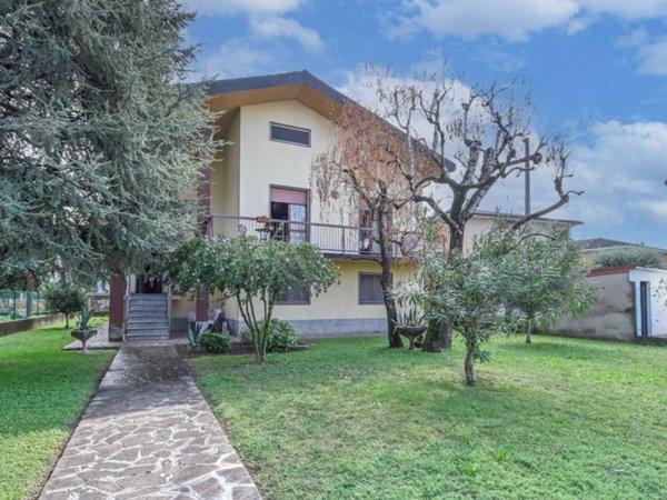 casa indipendente in vendita a Chiuduno