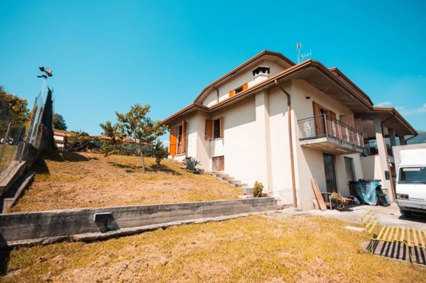 casa indipendente in vendita a Cisano Bergamasco in zona San Gregorio