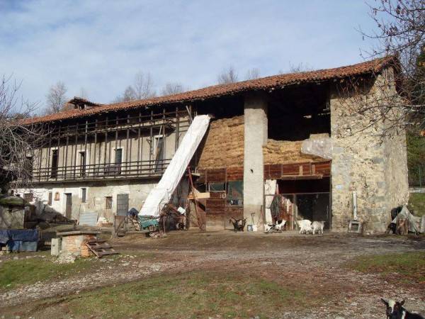 casa indipendente in vendita a Cisano Bergamasco in zona Valbonaga
