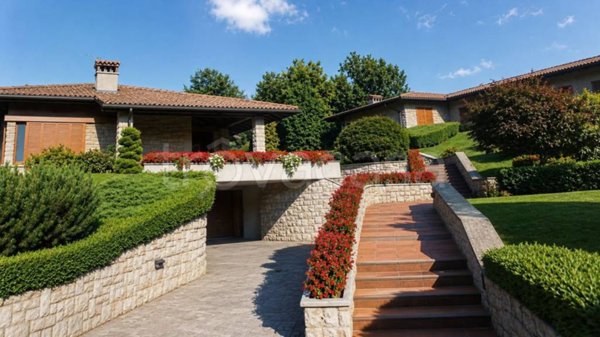 casa indipendente in vendita a Cisano Bergamasco