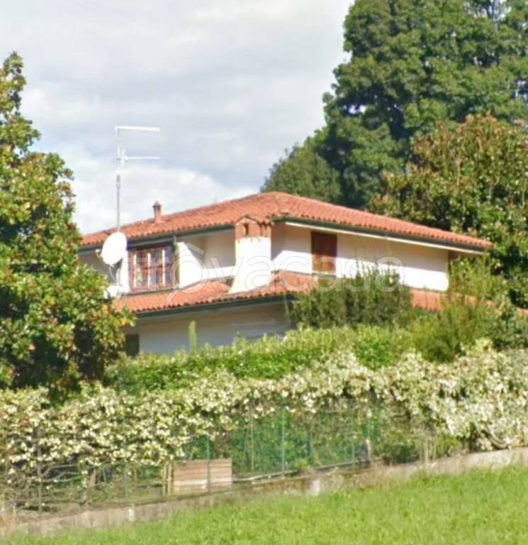 casa indipendente in vendita a Cisano Bergamasco