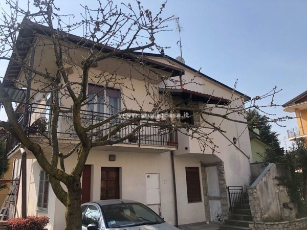 appartamento in vendita a Cisano Bergamasco in zona Valbonaga
