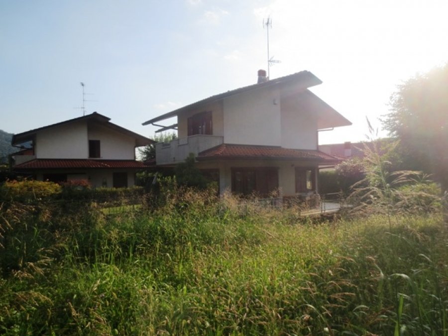 casa indipendente in vendita a Cisano Bergamasco in zona Valbonaga