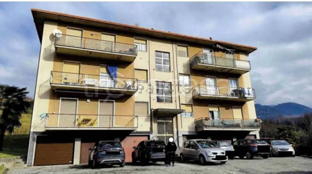 appartamento in vendita a Cisano Bergamasco in zona Valbonaga