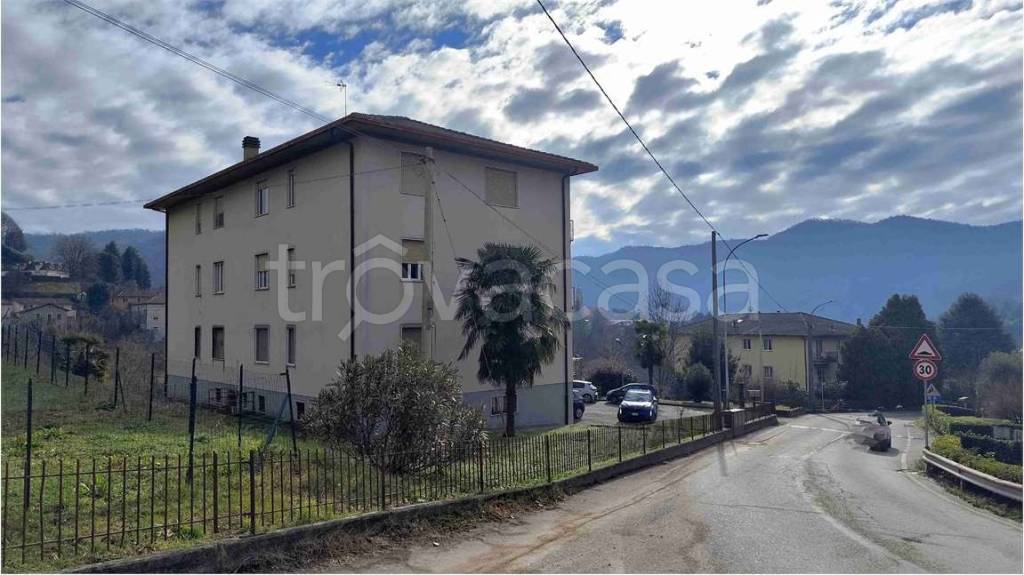 appartamento in vendita a Cisano Bergamasco in zona Valbonaga