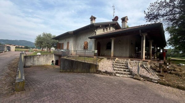 casa indipendente in vendita a Cisano Bergamasco in zona Bondì