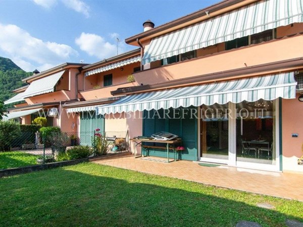 casa indipendente in vendita a Cisano Bergamasco in zona Valbonaga