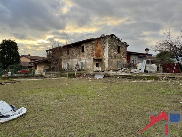 casa indipendente in vendita a Cisano Bergamasco
