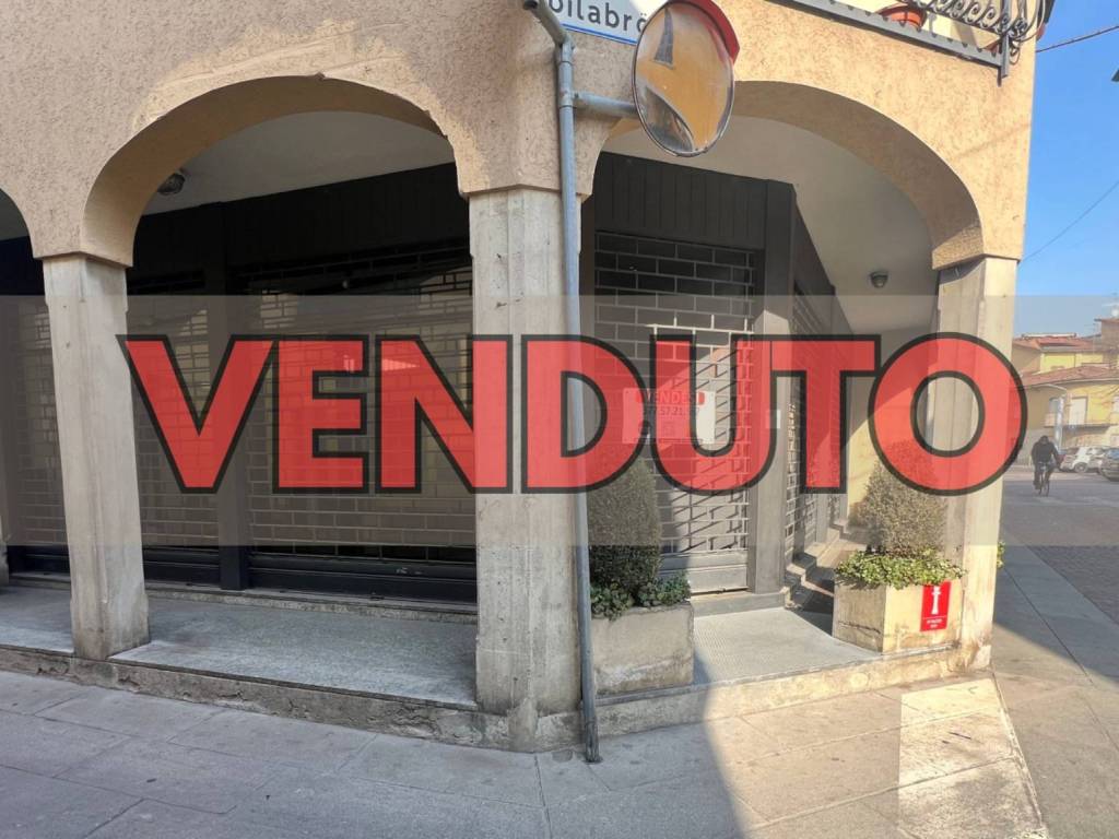 negozio in vendita a Ciserano