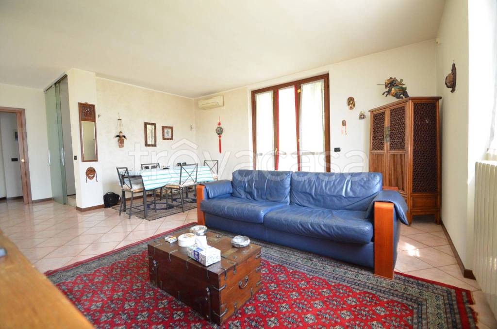 casa indipendente in vendita a Ciserano