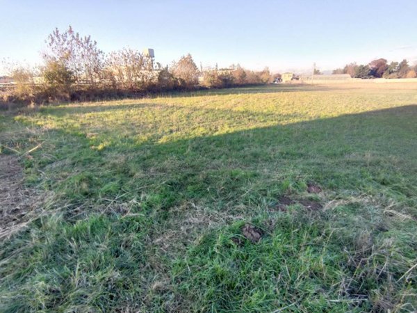 terreno agricolo in vendita a Ciserano