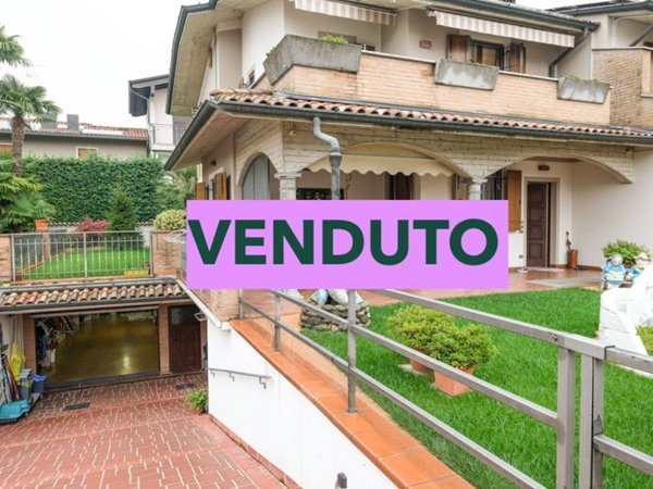 casa indipendente in vendita a Ciserano