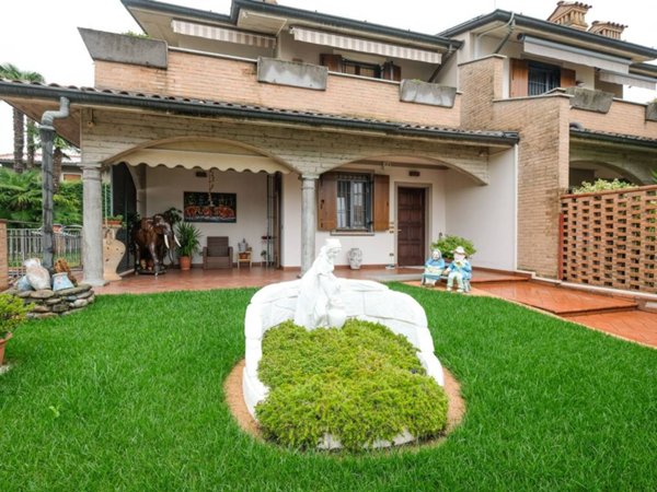 casa indipendente in vendita a Ciserano