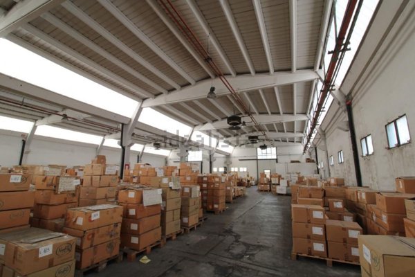 capannone in vendita a Ciserano