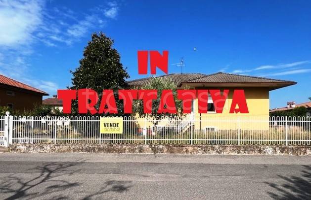 casa indipendente in vendita a Ciserano