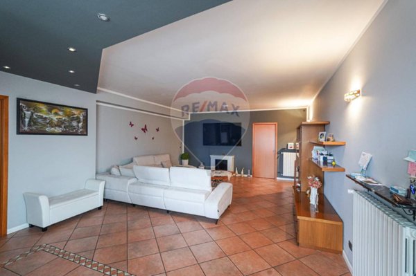 casa indipendente in vendita a Ciserano