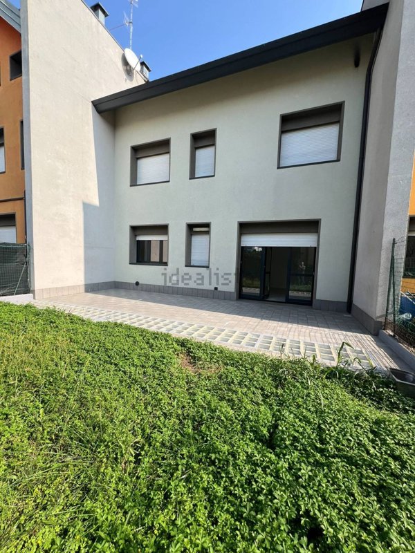 casa indipendente in vendita a Ciserano