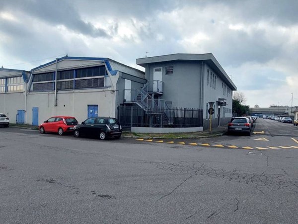 capannone in vendita a Ciserano