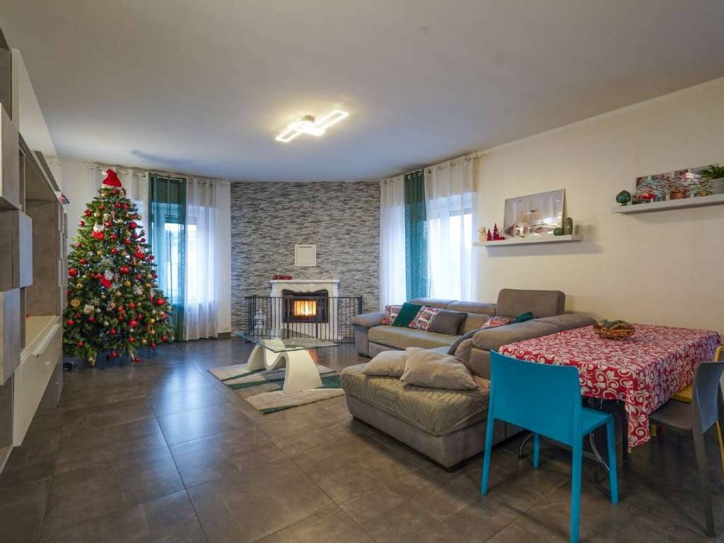 casa indipendente in vendita a Ciserano