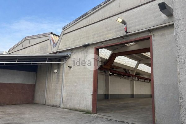 capannone in vendita a Ciserano