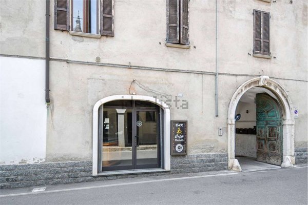 negozio in vendita a Cividate al Piano