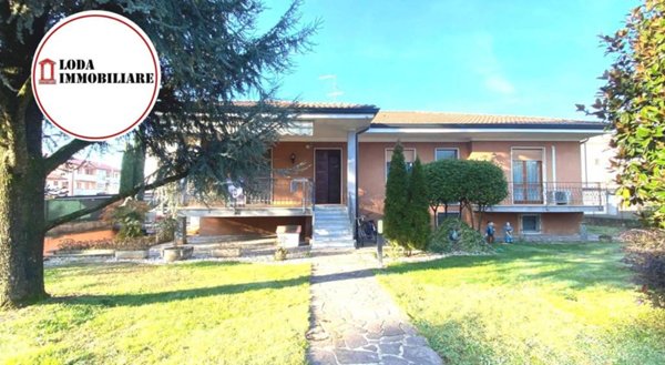 casa indipendente in vendita a Cividate al Piano