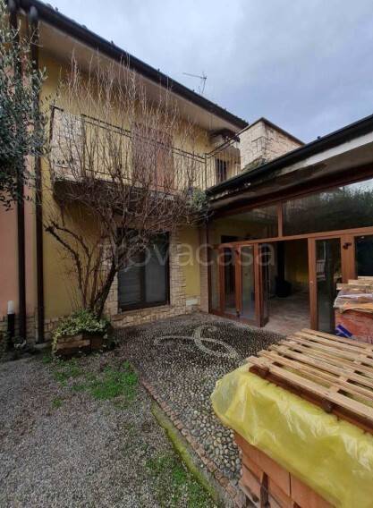 casa indipendente in vendita a Cividate al Piano