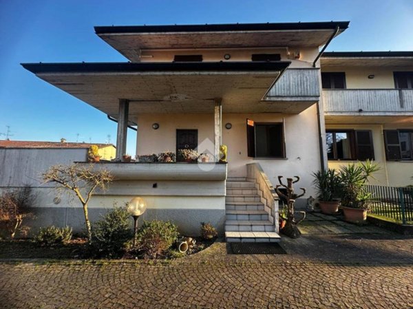 appartamento in vendita a Cividate al Piano